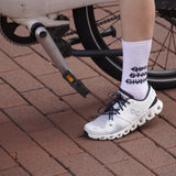 NEVER GIVE UP SOCKS WHITE